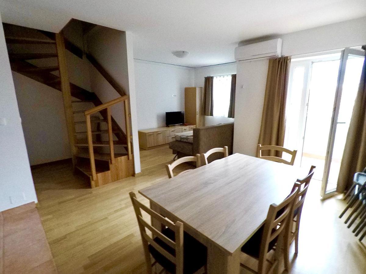 Apartmani Funda Bol Exterior foto